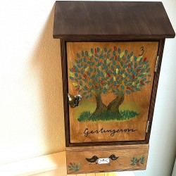 Malovaná poštovní schránka - strom lásky