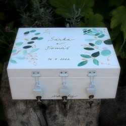 Dřevěná truhlička na peníze - originální svatební dar