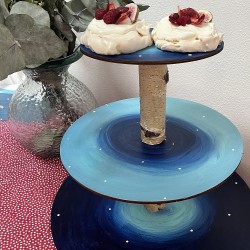 Dřevěný etažér nejen na cukroví