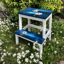 Dřevěné malované schůdky KOPRETINY