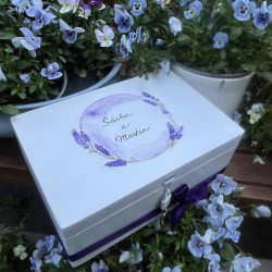 Dřevěná SVATEBNÍ krabička na vzpomínky levandulová