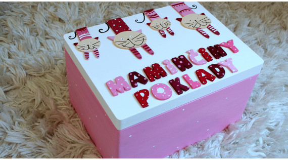 Co potěší maminku ke Dni matek? Tipy na dárky, které vykouzlí úsměv